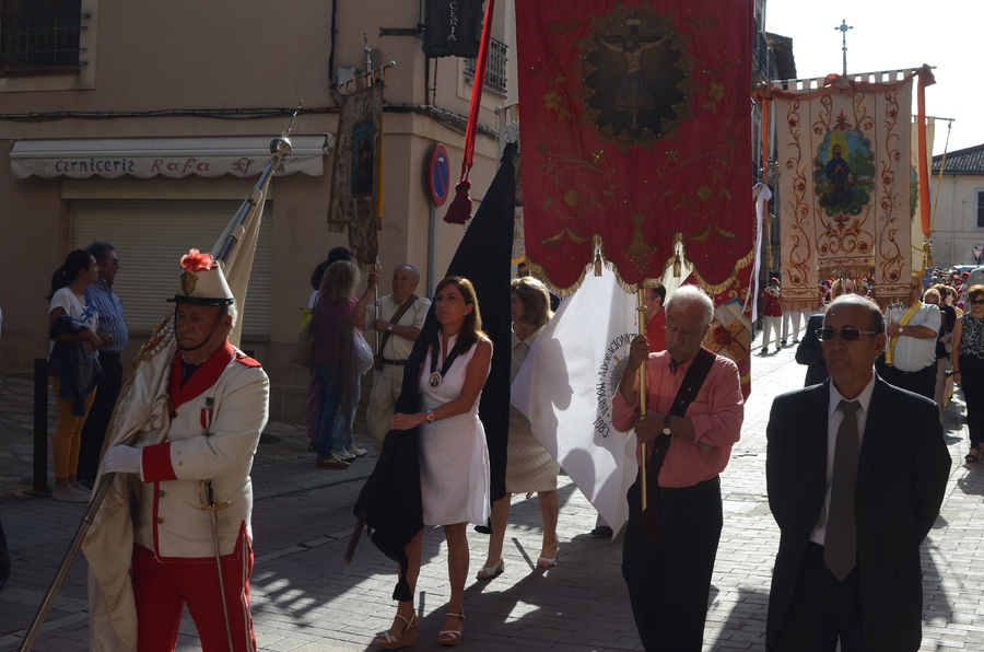 ../Bilder/2015/08/22/ElCarmenCoronacion1012/Fotos/LMS_4314.JPG