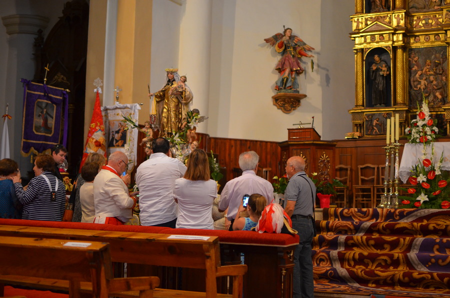 ../Bilder/2015/08/22/ElCarmenCoronacion1012/Fotos/LMS_4348.JPG