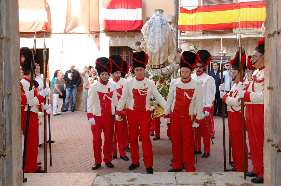 ../Bilder/2015/08/22/ElCarmenCoronacion1036/Fotos/Coronación_019.jpg
