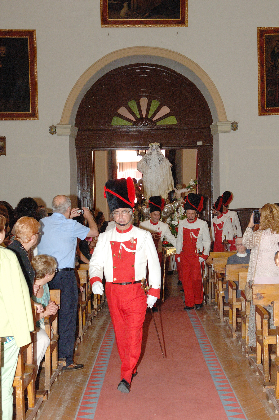 ../Bilder/2015/08/22/ElCarmenCoronacion1036/Fotos/Coronación_021.jpg