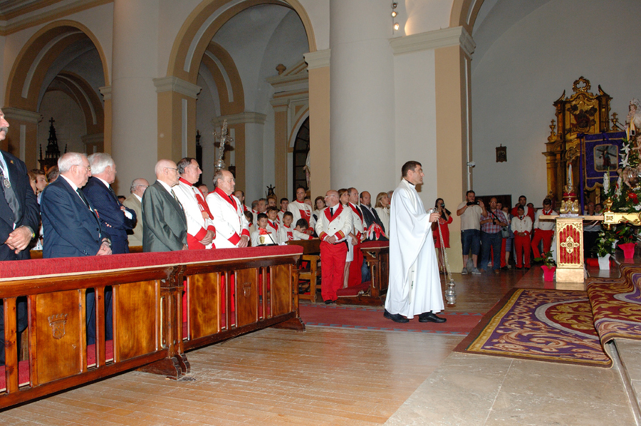 ../Bilder/2015/08/22/ElCarmenCoronacion1036/Fotos/Coronación_062.jpg