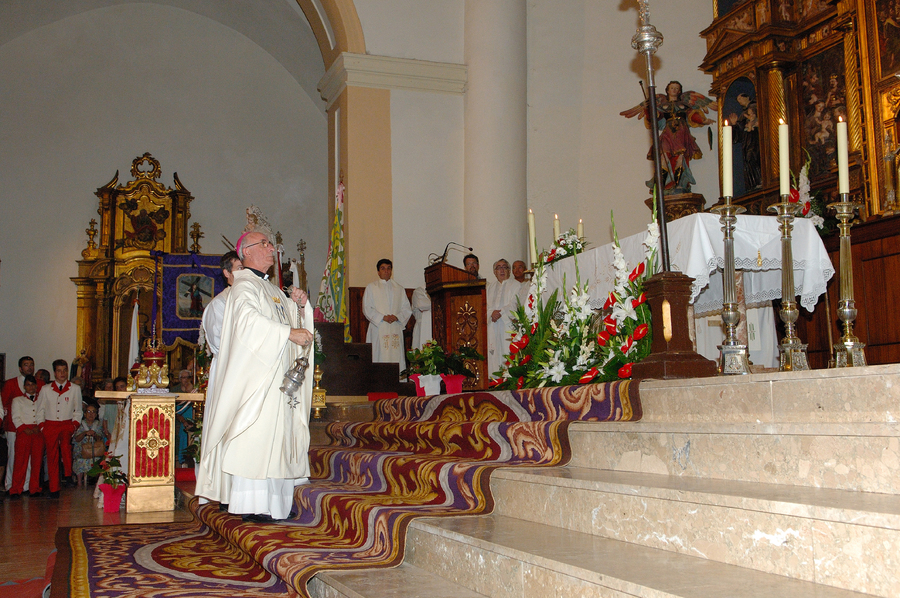 ../Bilder/2015/08/22/ElCarmenCoronacion1036/Fotos/Coronación_070.jpg