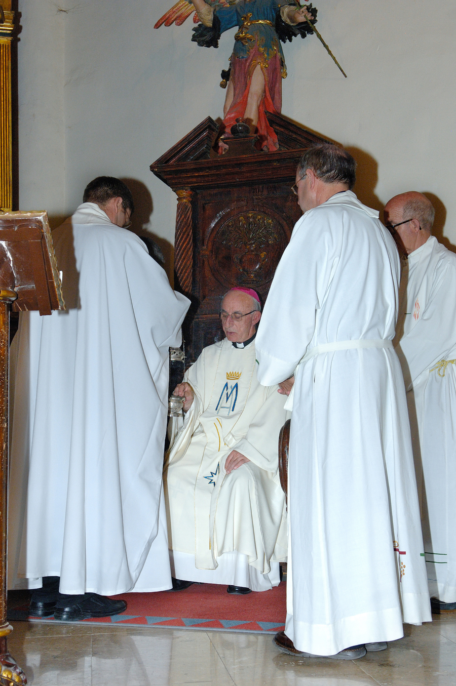 ../Bilder/2015/08/22/ElCarmenCoronacion1036/Fotos/Coronación_080.jpg