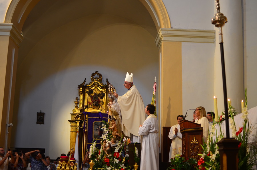 ../Bilder/2015/08/22/ElCarmenCoronacion1128/Fotos/LMS_4412.JPG