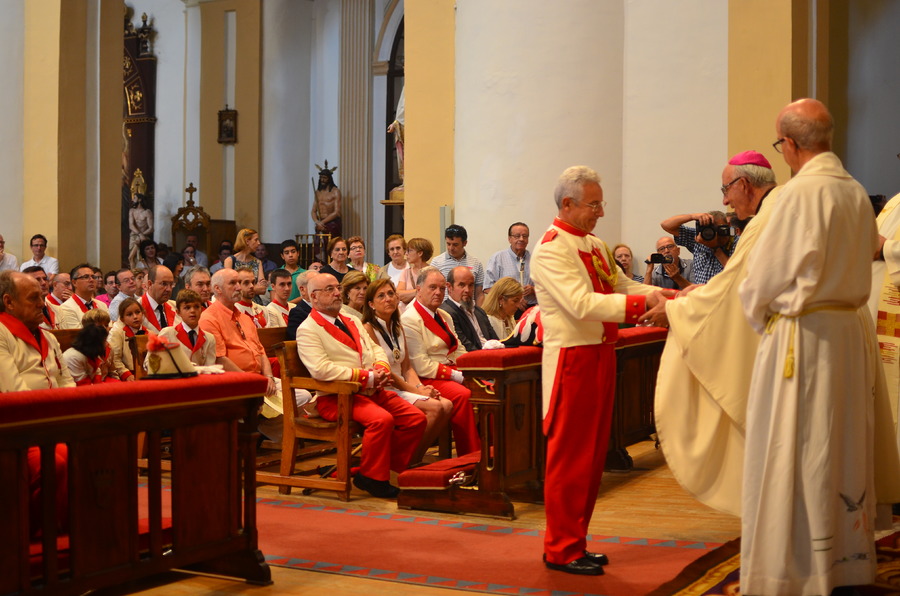 ../Bilder/2015/08/22/ElCarmenCoronacion1128/Fotos/LMS_4424.JPG