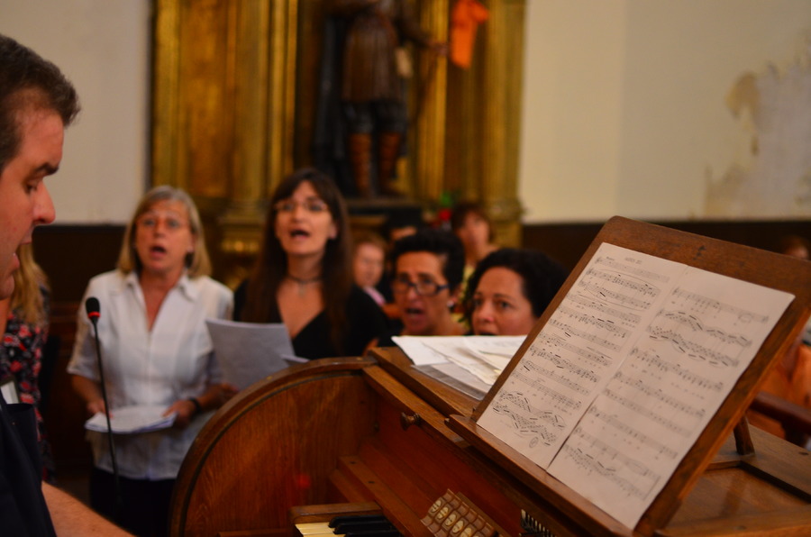 ../Bilder/2015/08/22/ElCarmenCoronacion1128/Fotos/LMS_4452.JPG