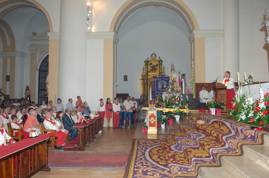 ../Bilder/2015/08/22/ElCarmenCoronacion1148/Fotos/Coronación_146.jpg