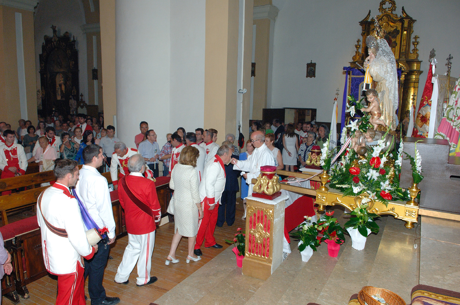 ../Bilder/2015/08/22/ElCarmenCoronacion1148/Fotos/Coronación_155.jpg