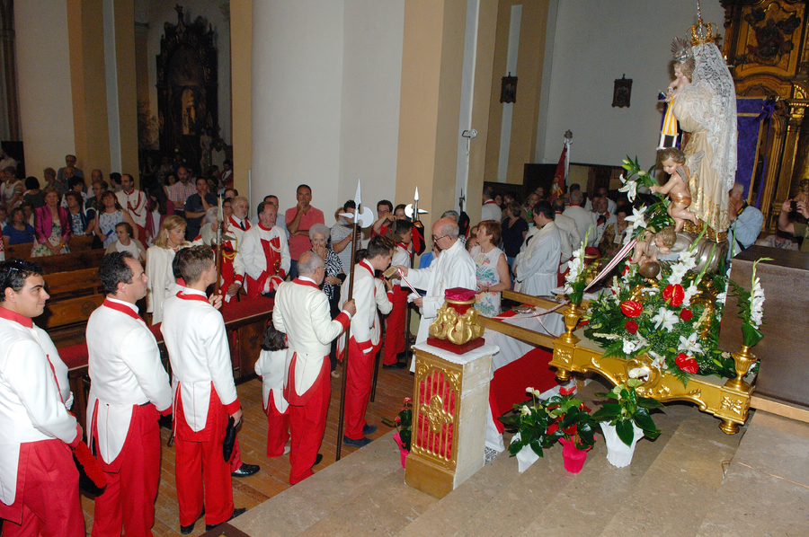 ../Bilder/2015/08/22/ElCarmenCoronacion1148/Fotos/Coronación_171.jpg