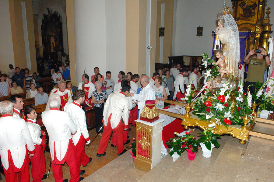 ../Bilder/2015/08/22/ElCarmenCoronacion1148/Fotos/Coronación_181.jpg