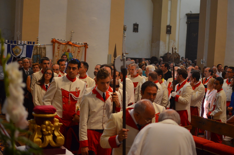 ../Bilder/2015/08/22/ElCarmenCoronacion1223/Fotos/LMS_4526.JPG