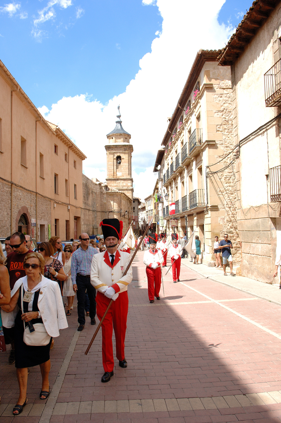 ../Bilder/2015/08/22/ElCarmenCoronacion1307/Fotos/Coronación_246.jpg